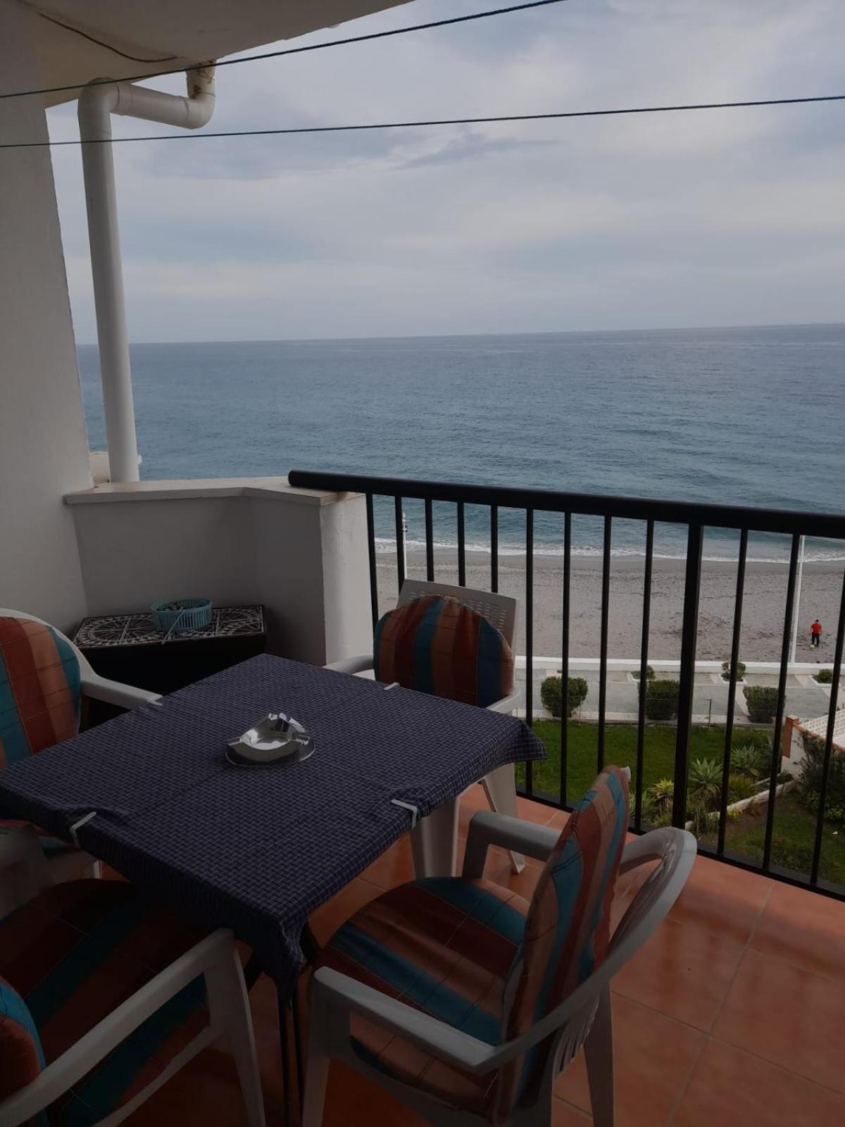 Precioso Apartamento Frontal Al Mar Nerja Extérieur photo